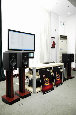 西狂爭霸 三諾摩機大賽重慶站決賽精彩收官，軟件創新引領計算機開發新浪潮